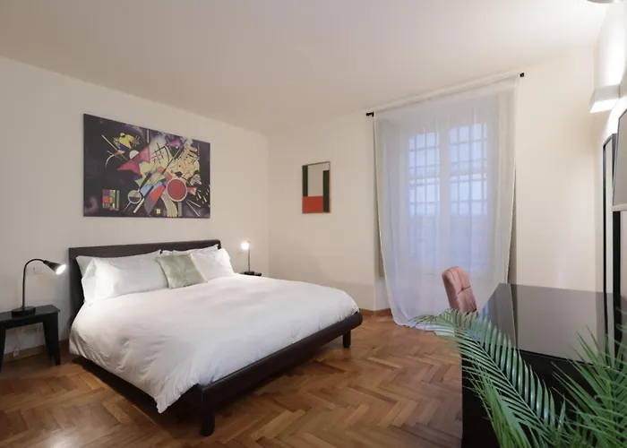 Apartment Urban House - Elegant Brera Center Milan